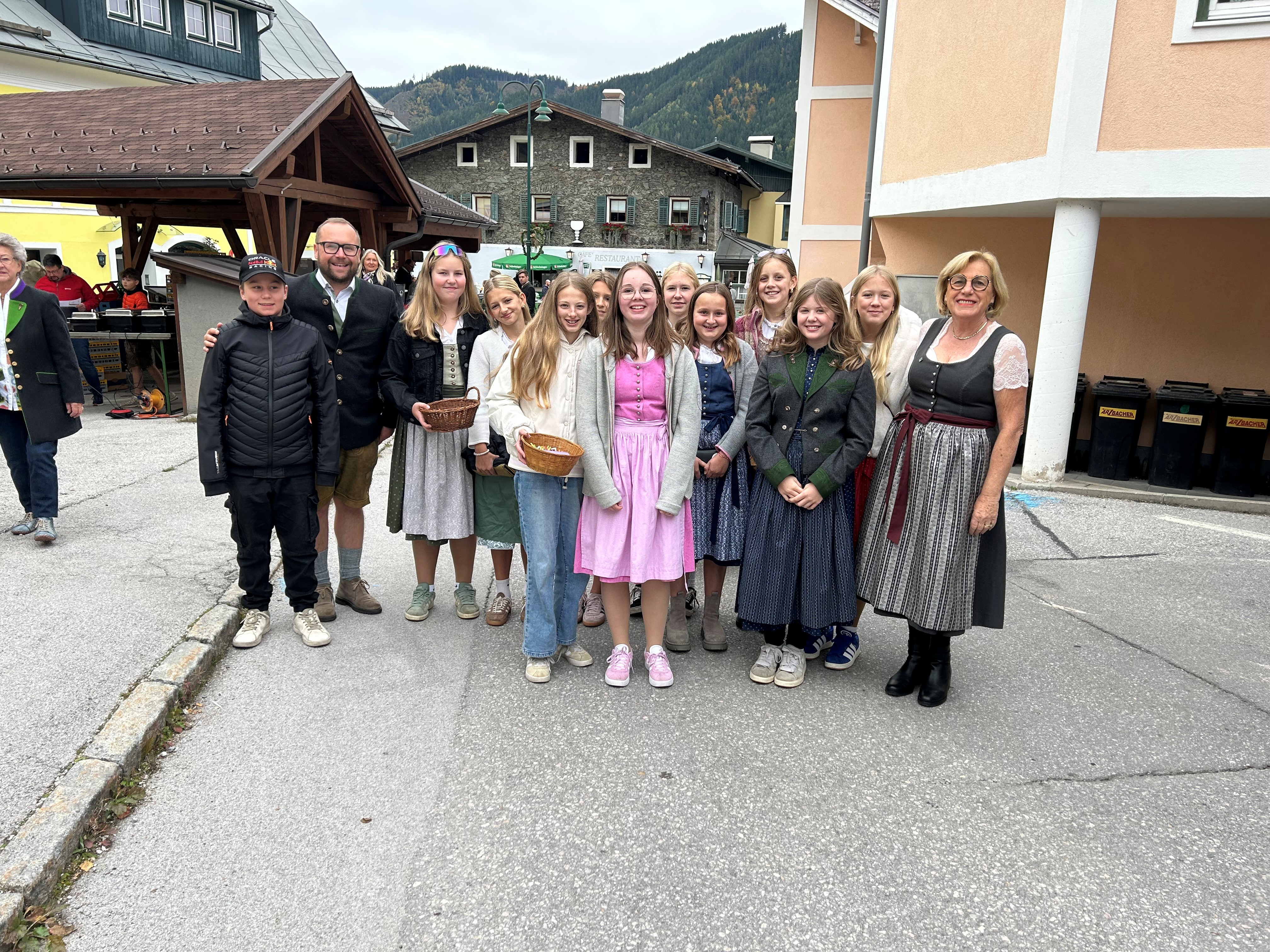 Kindergemeinderat beim Hirest-Sunntog